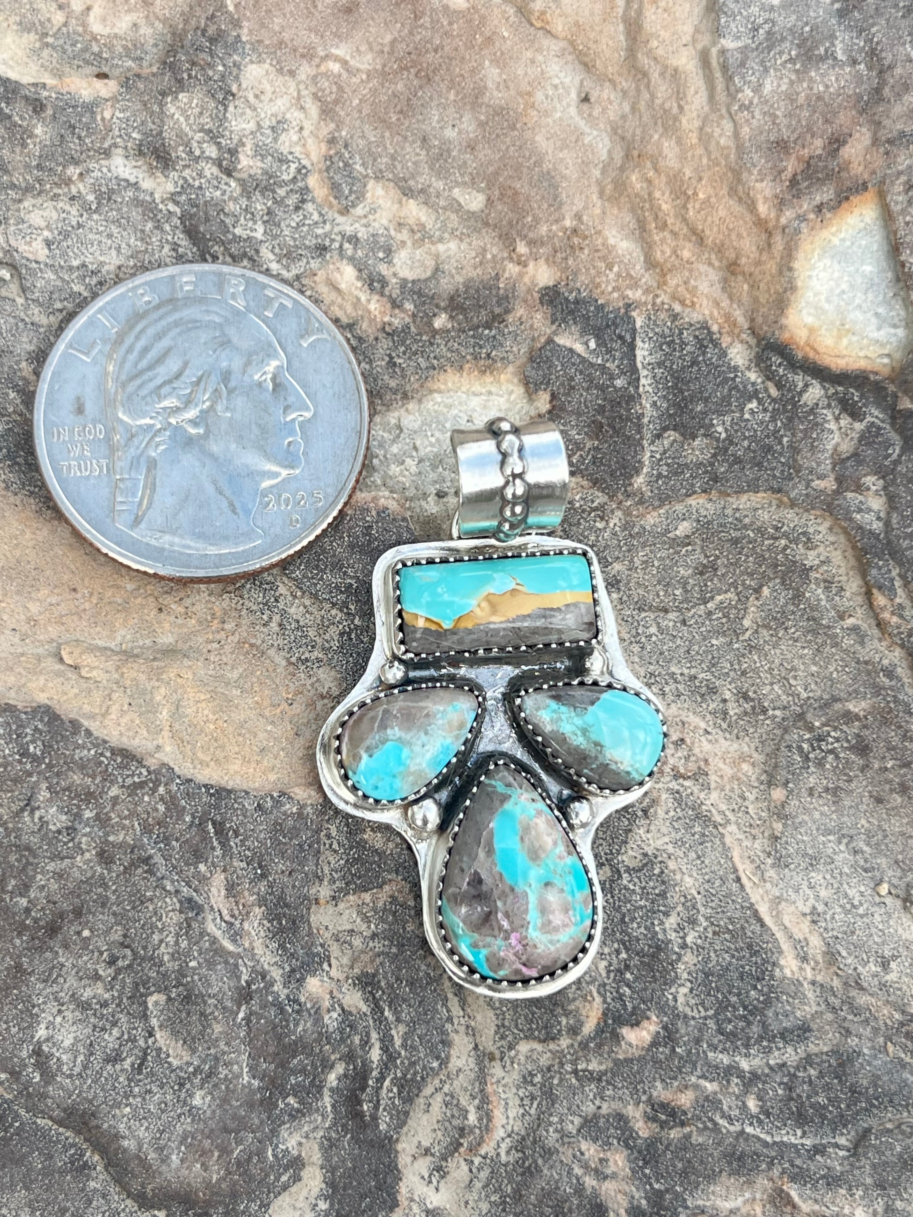 Carico Lake Pendant